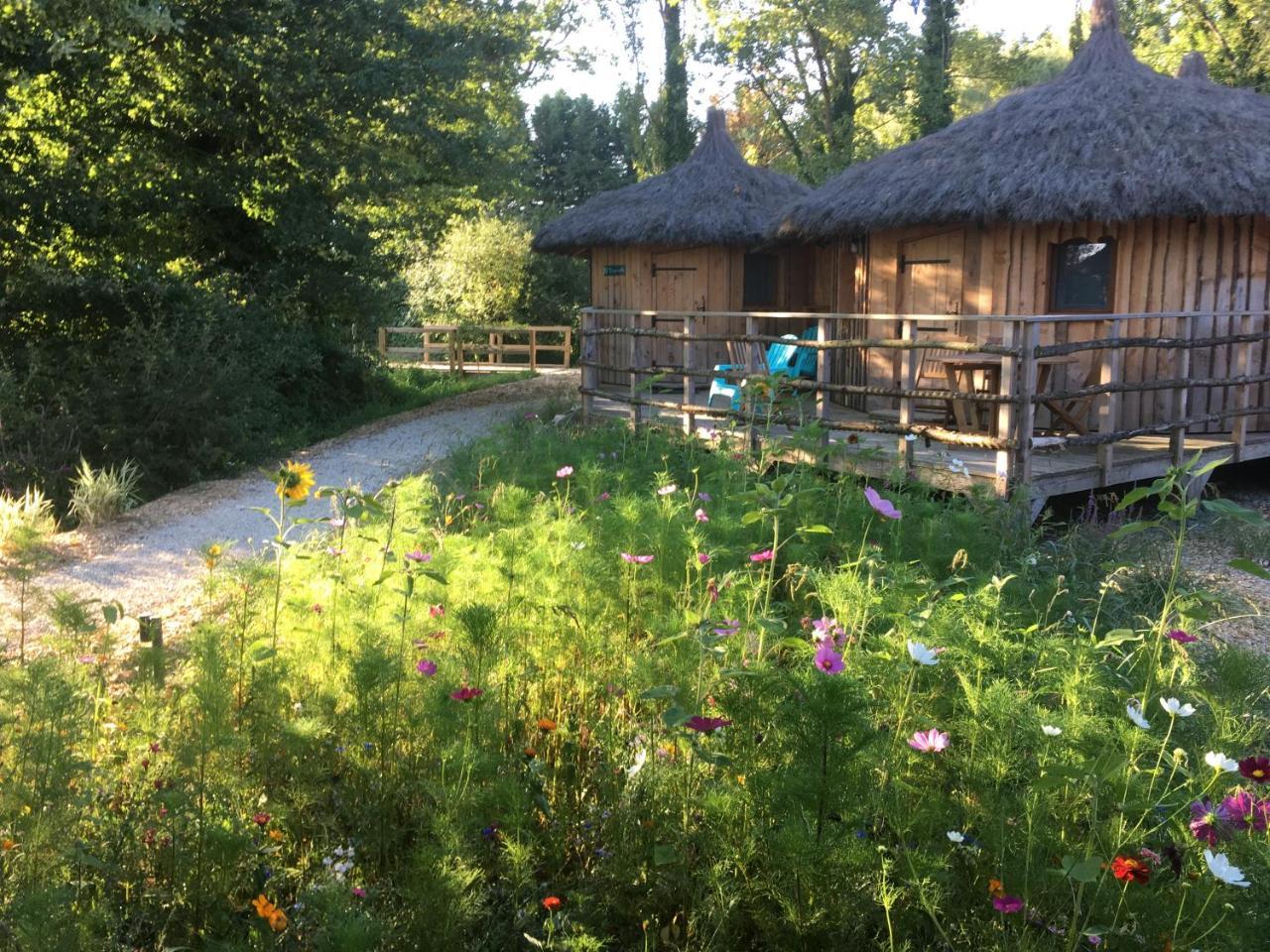 Village Flottant De Pressac エクステリア 写真