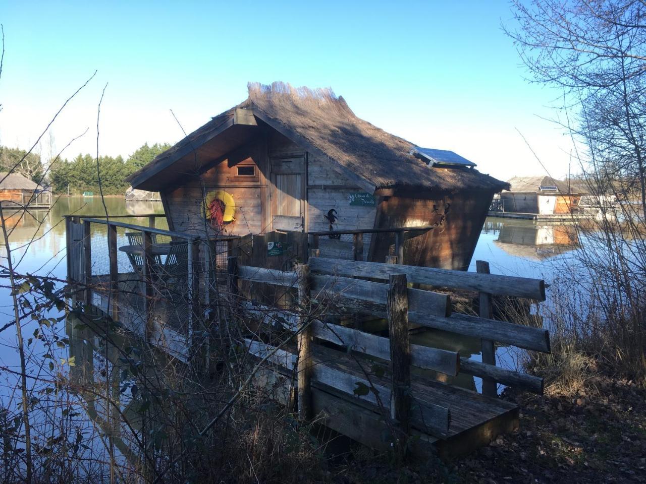 Village Flottant De Pressac エクステリア 写真